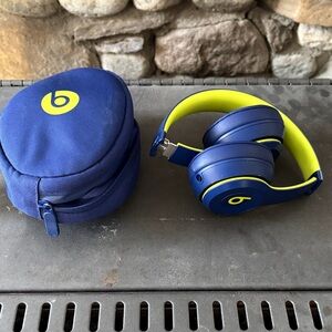 Beat solo 3s Blue and Green Wireless Headphones